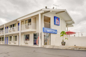 Motel 6-Portland, OR - Central